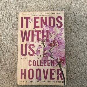 It Ends With Us by Colleen Hoover